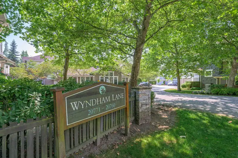 66 20760 DUNCAN WAY - photo 2 of 40