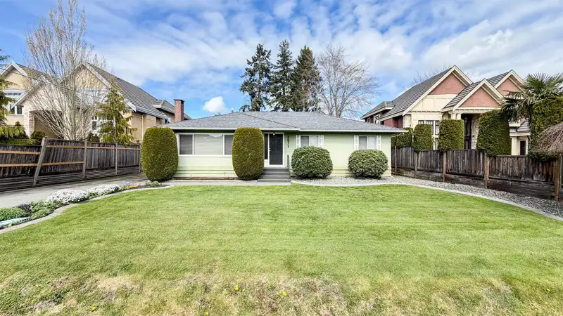 8671 MOWBRAY ROAD - photo 2 of 39