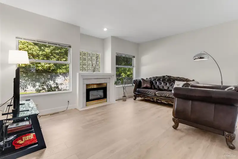 4 2951 PANORAMA DRIVE - photo 2 of 21