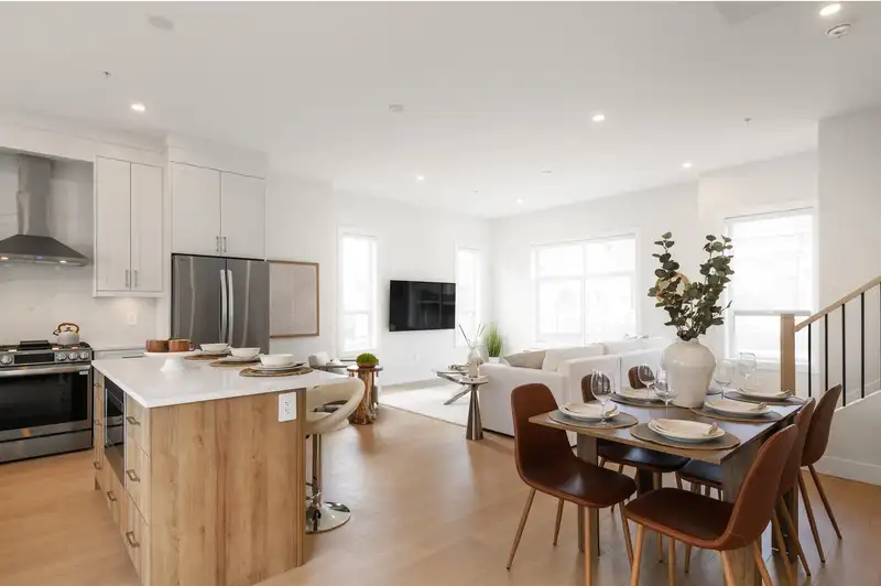 2 20645 68 AVENUE - photo 4 of 34