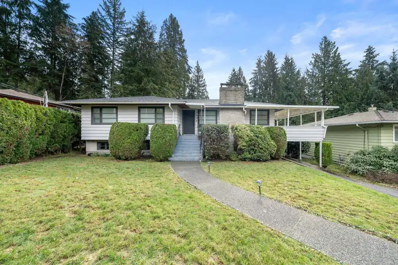 3990 DELBROOK AVENUE - photo 1 of 40