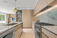 1 2425 KITCHENER STREET - thumbnail 8
