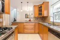 10 3150 SUNNYHURST ROAD - thumbnail 5