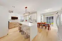 10451 SWINTON CRESCENT - thumbnail 9