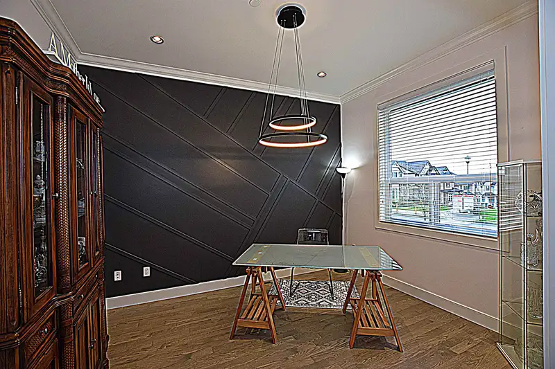 4376 STEPHEN LEACOCK DRIVE - photo 4 of 37