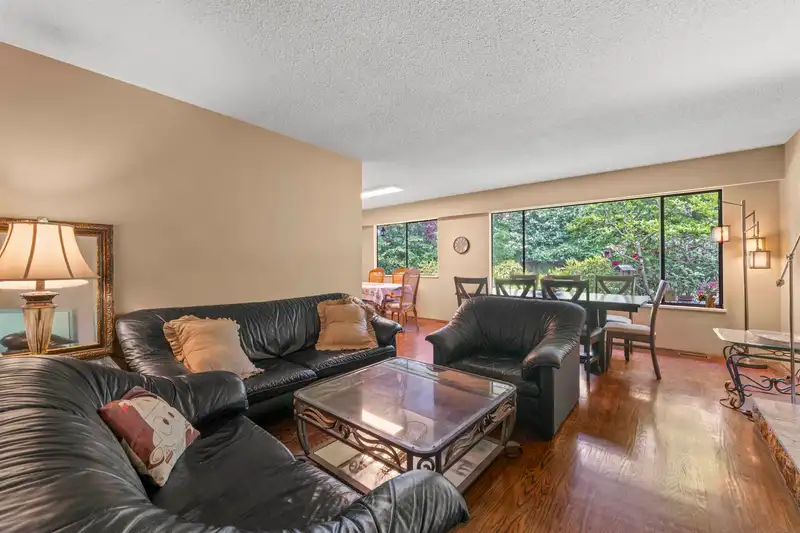 9560 GLENDOWER DRIVE - photo 4 of 27