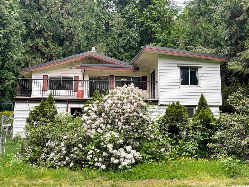 31828 GROVE AVENUE - photo 1 of 25