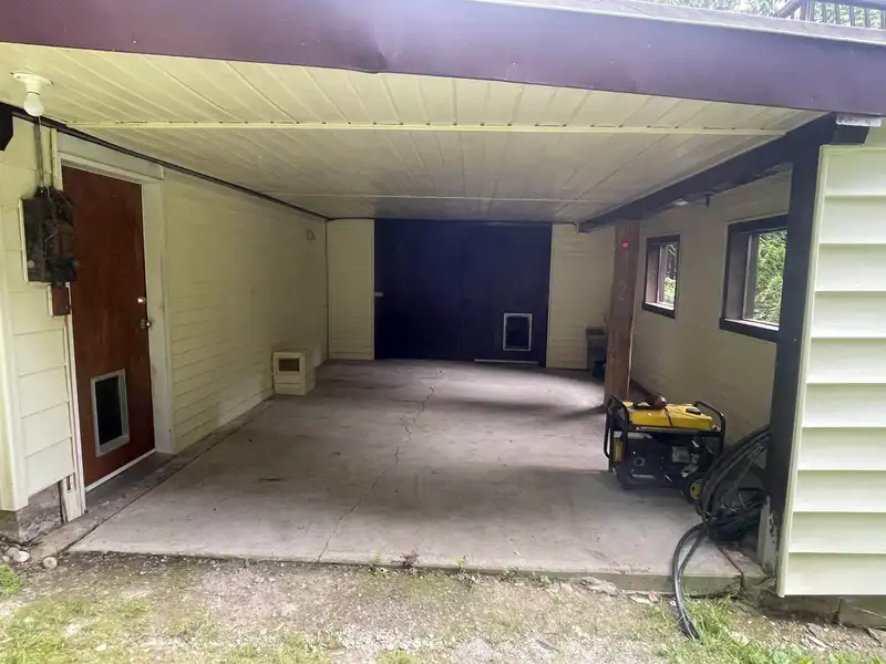 31828 GROVE AVENUE - photo 3 of 25