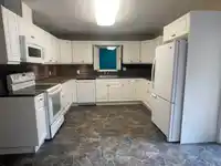 31828 GROVE AVENUE - thumbnail 4