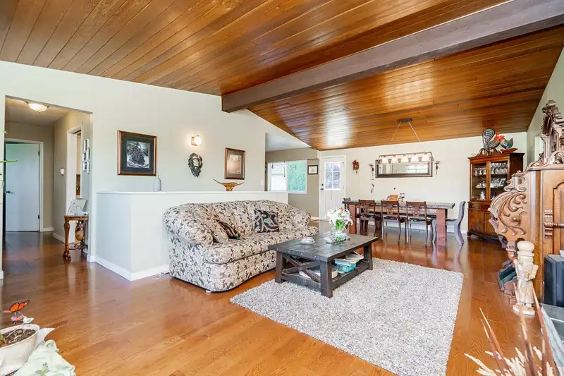 8937 WATSON DRIVE - photo 4 of 37