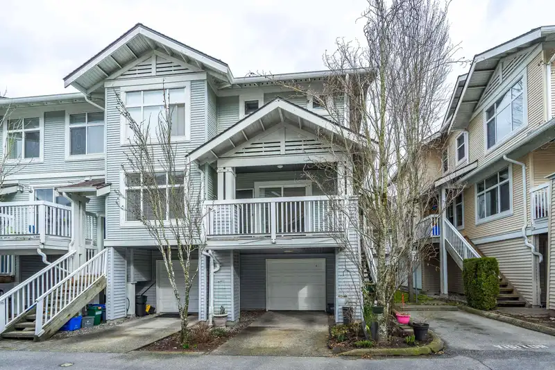 80 7179 201 STREET - photo 3 of 35