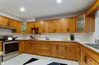 79 323 GOVERNORS COURT - thumbnail 8