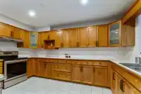 79 323 GOVERNORS COURT - thumbnail 9