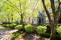 3033 LAUREL STREET - thumbnail 2