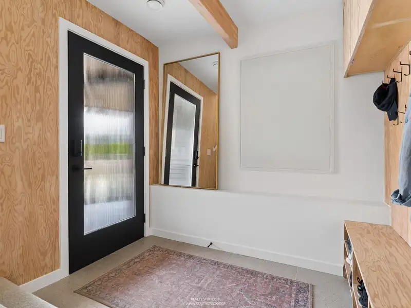 476 E 29TH AVENUE - photo 4 of 40