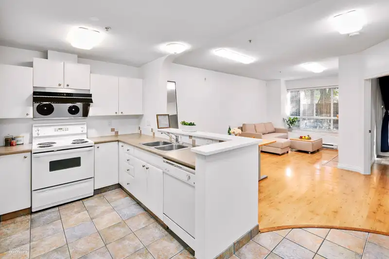 111 6833 VILLAGE GREEN - photo 3 of 26