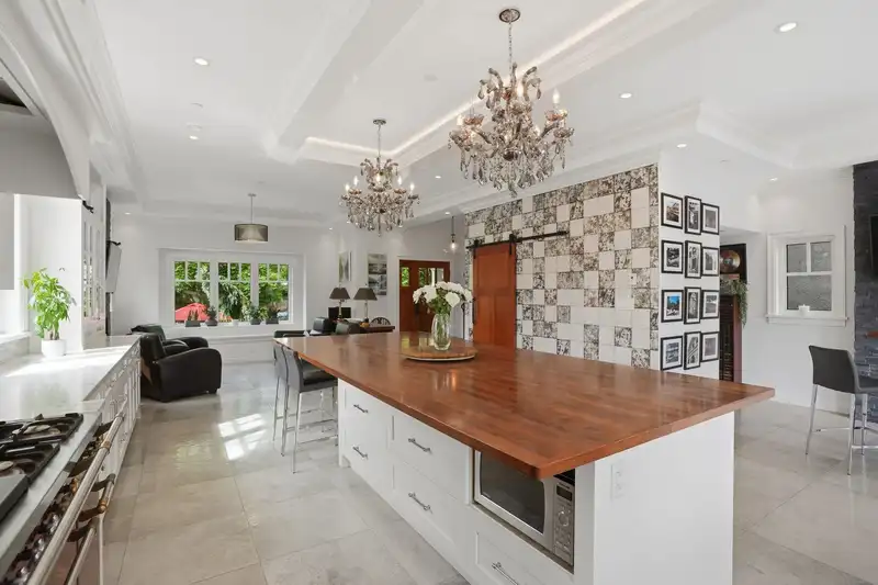 4098 W 16TH AVENUE - photo 2 of 24