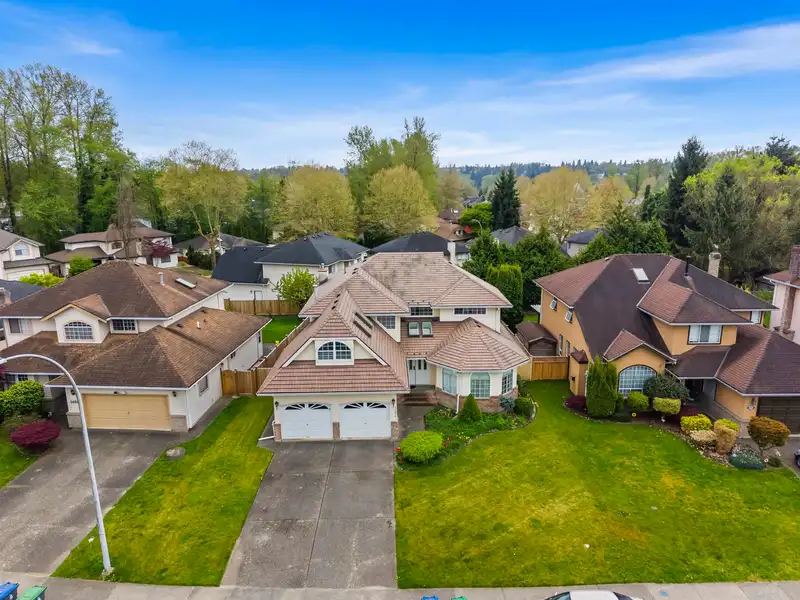 14076 86A AVENUE - photo 1 of 40