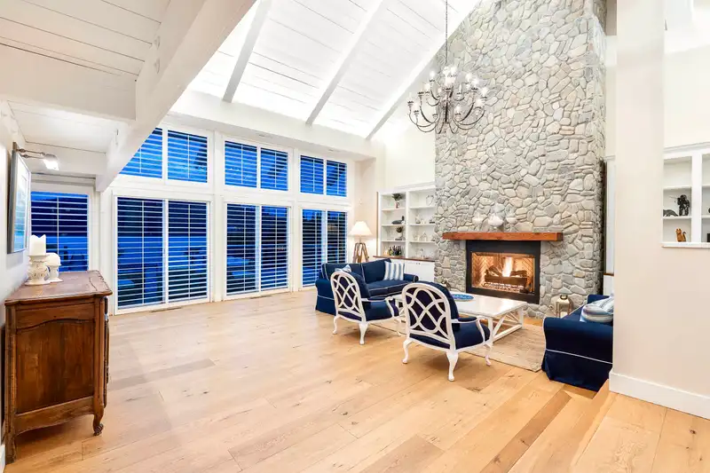 614 LOWRY LANE - photo 4 of 40