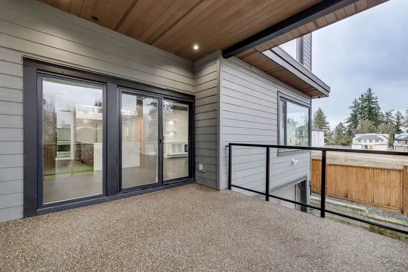 2071 165 STREET - photo 3 of 26