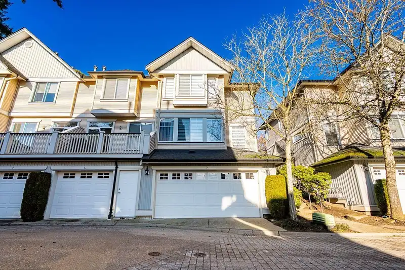 5 8383 159 STREET - photo 1 of 33