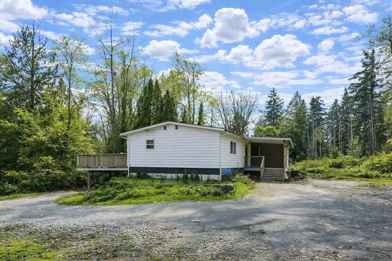 28140 56 AVENUE - photo 1 of 10