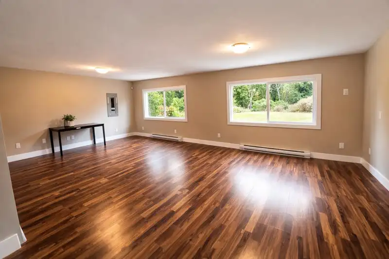 28140 56 AVENUE - photo 3 of 10