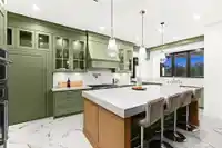 19890 16 AVENUE - thumbnail 11