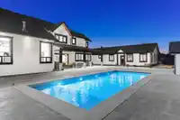 19890 16 AVENUE - thumbnail 4