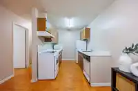 201 7200 LINDSAY ROAD - thumbnail 8