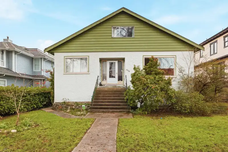 3346 W 21ST AVENUE - photo 3 of 30