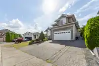 34758 PAKENHAM PLACE - thumbnail 2