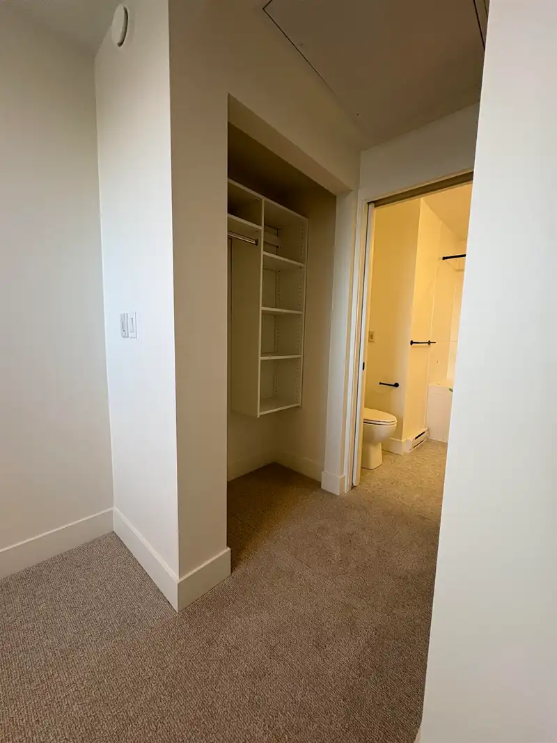 622 20769 FRASER HIGHWAY - photo 4 of 7