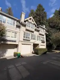 90 8844 208 STREET - thumbnail 1
