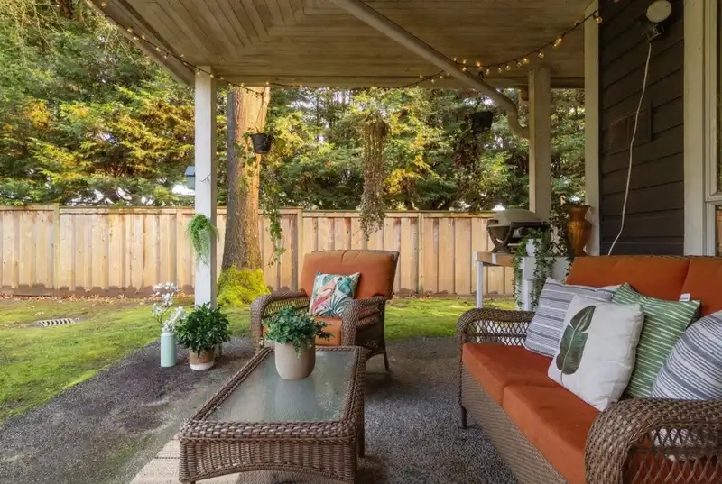 118 2960 E 29TH AVENUE - photo 3 of 31