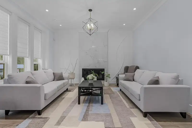 7575 143 STREET - photo 3 of 38