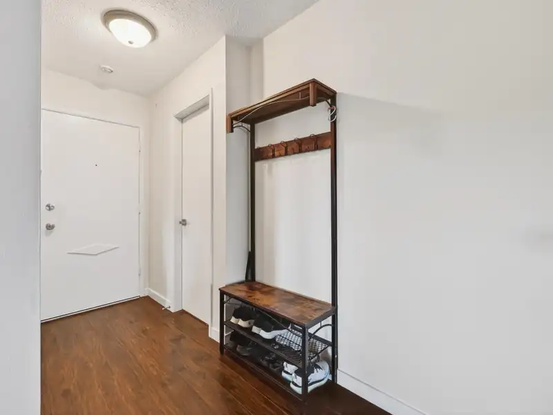 211 6340 BUSWELL STREET - photo 3 of 22