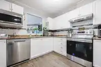 1 19920 56 AVENUE - thumbnail 5