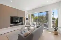 1 625 E 24TH AVENUE - thumbnail 6