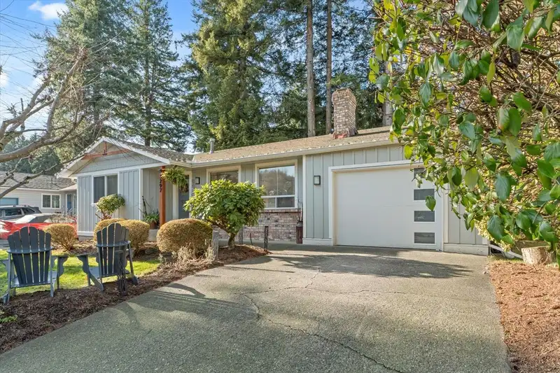3297 VERNON TERRACE - photo 1 of 40