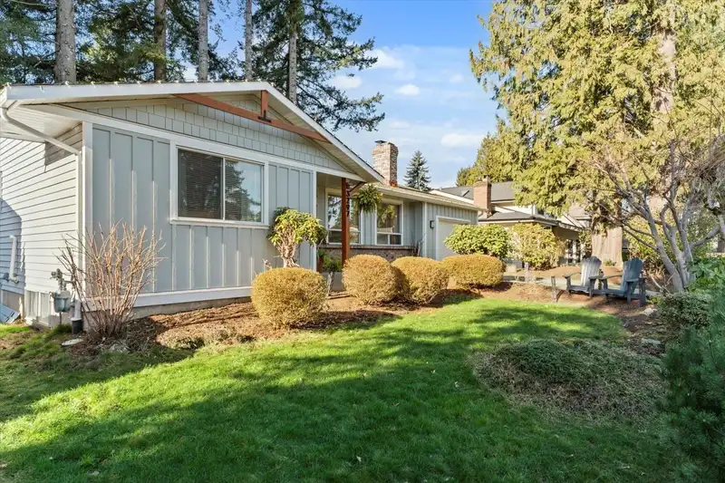 3297 VERNON TERRACE - photo 2 of 40