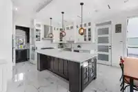 8866 134B STREET - thumbnail 6