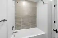 202 720 ROBINSON STREET - thumbnail 24