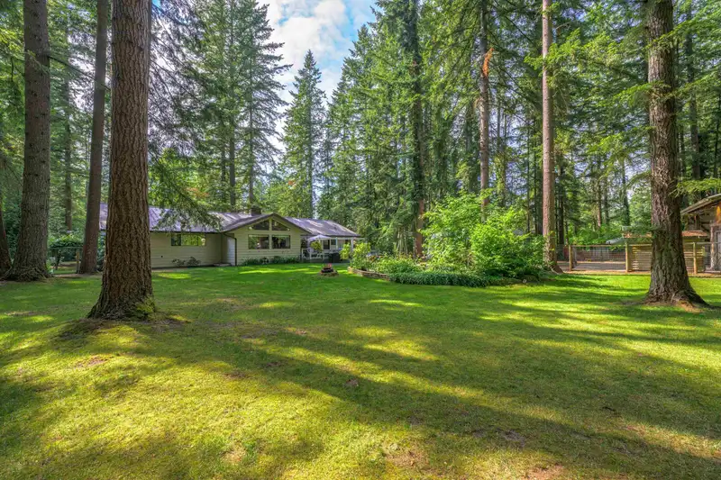 2546 200 STREET - photo 1 of 36