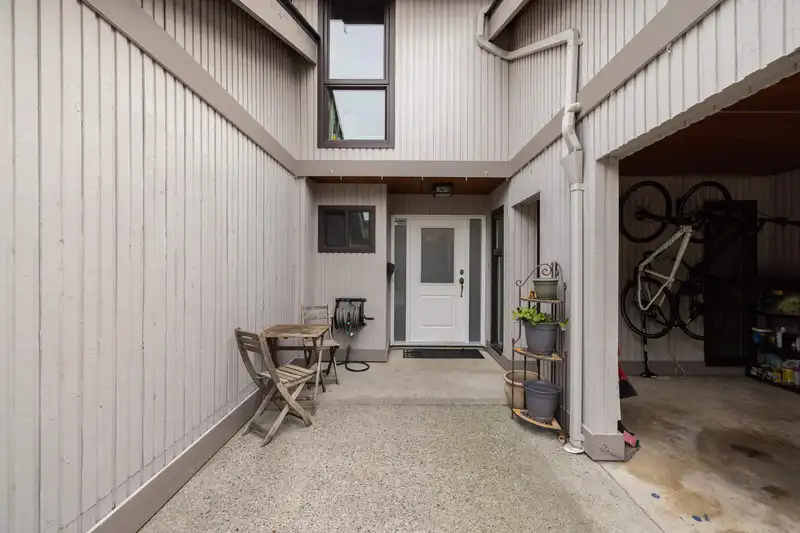 3 5600 LADNER TRUNK ROAD - photo 3 of 36