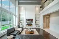 9240 CHAPMOND CRESCENT - thumbnail 8