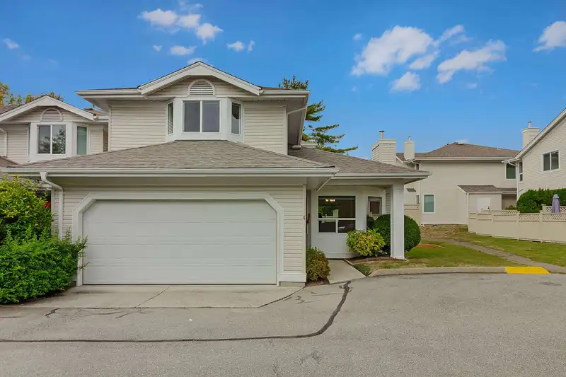 4 6452 121 STREET - photo 2 of 31