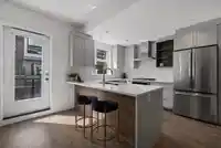 21 856 ORWELL STREET - thumbnail 1