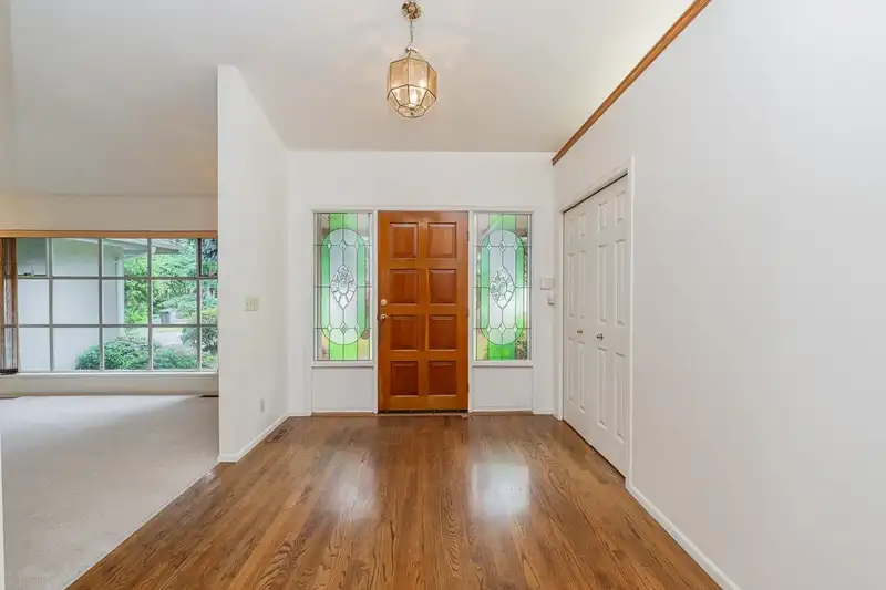 13096 21A AVENUE - photo 3 of 35