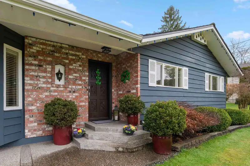 23325 34A AVENUE - photo 3 of 34